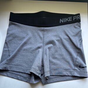Women's Gray Nike Pro Shorts Medium